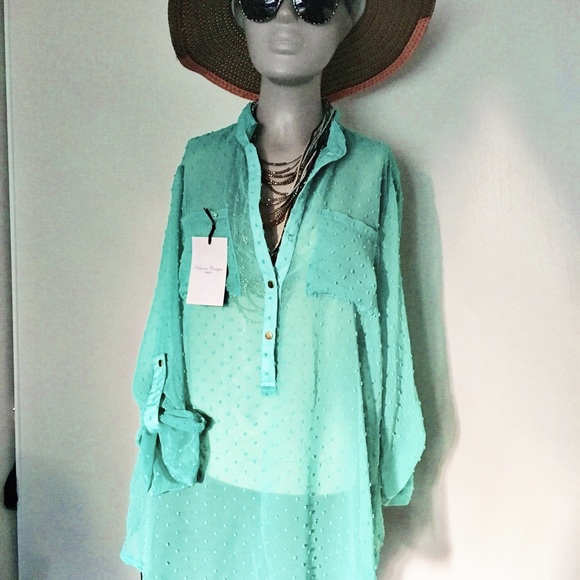 Victoria Campos Tops - Cami Long Sleeve Button Down Green Size L NWT